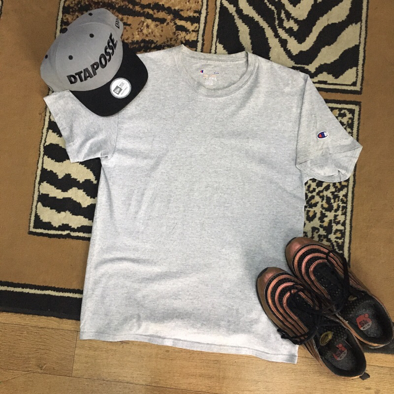 Kaos Champion Basic Logo Size M | Second | Vintage | Casual | Streetwear