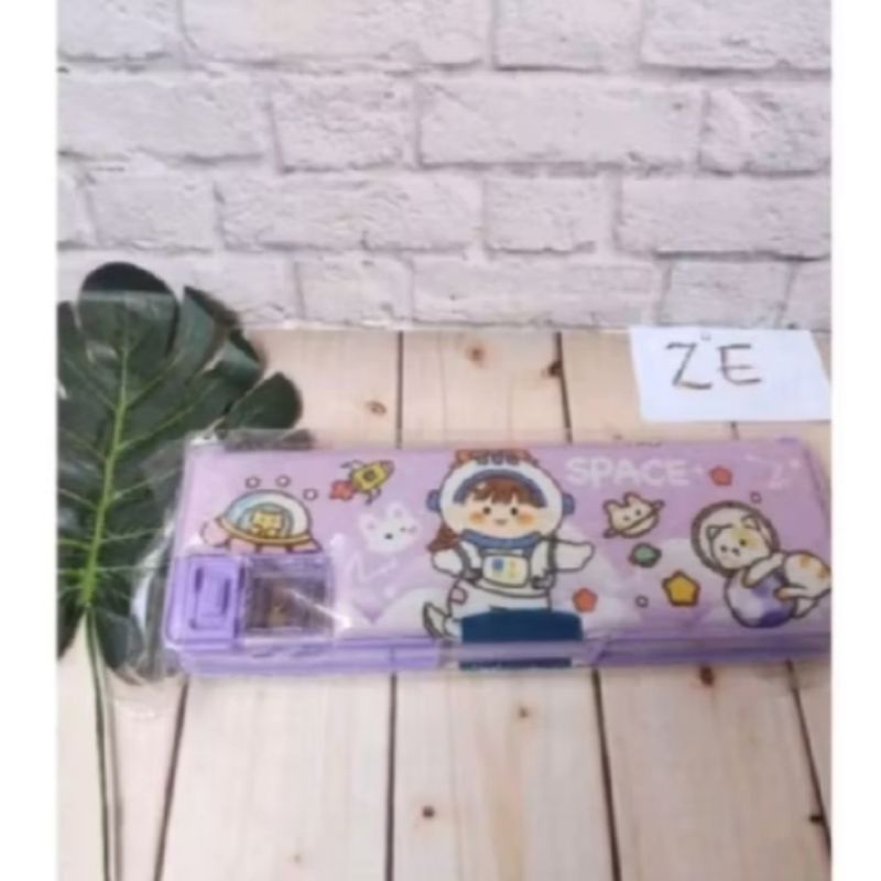 

Kotak Pensil Terbaru Dengan Magnet/Tempat Pensil Peraut