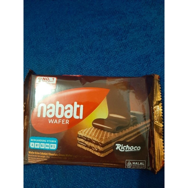 

wafer nabati coklat dan keju 37gr