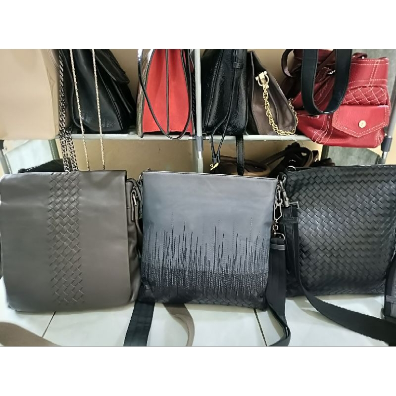 tas branded preloved bottega Veneta sling cowok