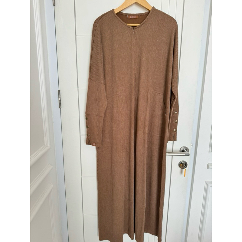 preloved abaya knit gamis bellezash ralline wood size L coklat good condition bekas