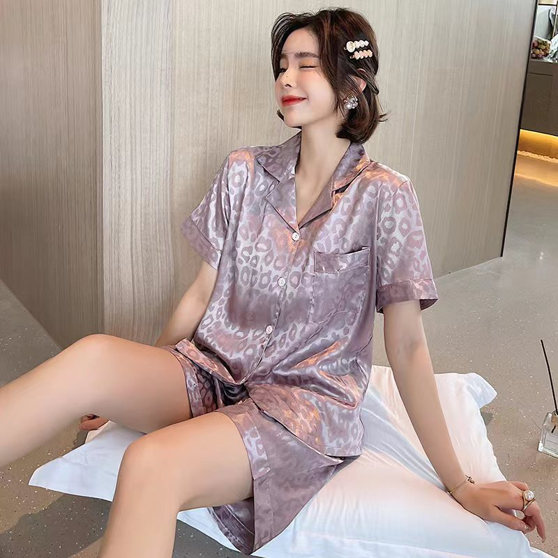 2026 Versi Korea Baru dari Sutra Ice Short -Lleeved+Celana Pendek/Piyama/Bisa Mengenakan Pakaian Rum