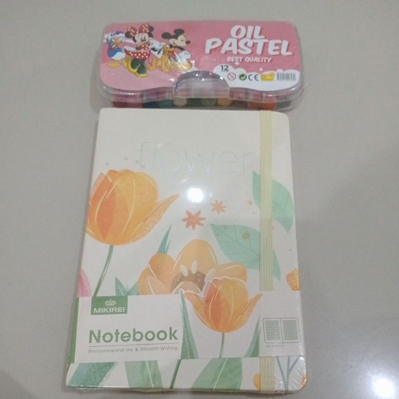 

New paket buku dan crayon