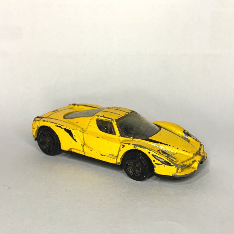 Hot Wheels Ferrari Enzo Kuning 2 Loose