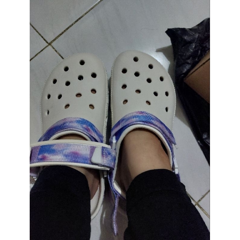 Crocs Classic Bae Clog Sandal wanita Crocs classic Bae Clog