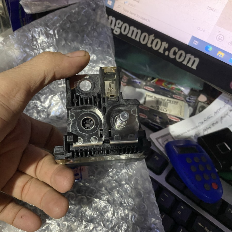 Sekring pusat aki Ertiga