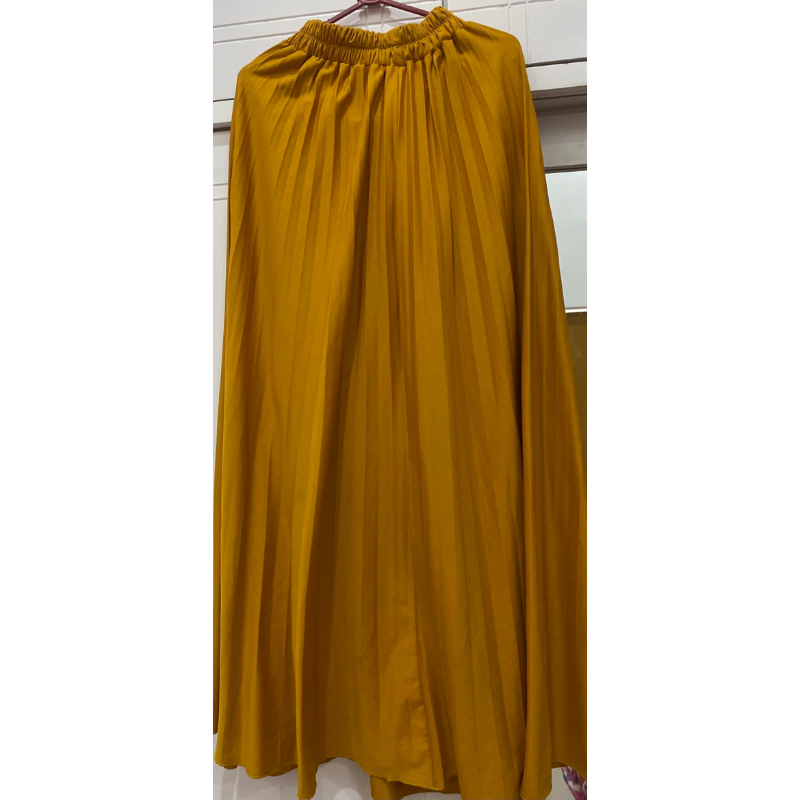 preloved rok plisket