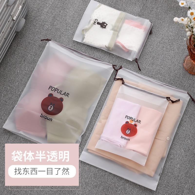 

Pouch Serut Organizer Travel Anti Air Karakter Beruang / Tas Kosmetik & Serbaguna