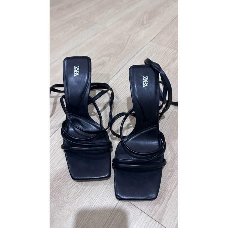 Zara Heels Preloved
