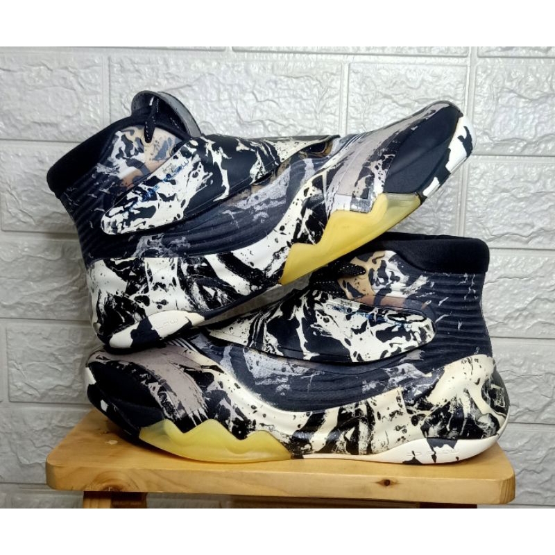Sepatu Basket Anta KT6 Splash Ink...