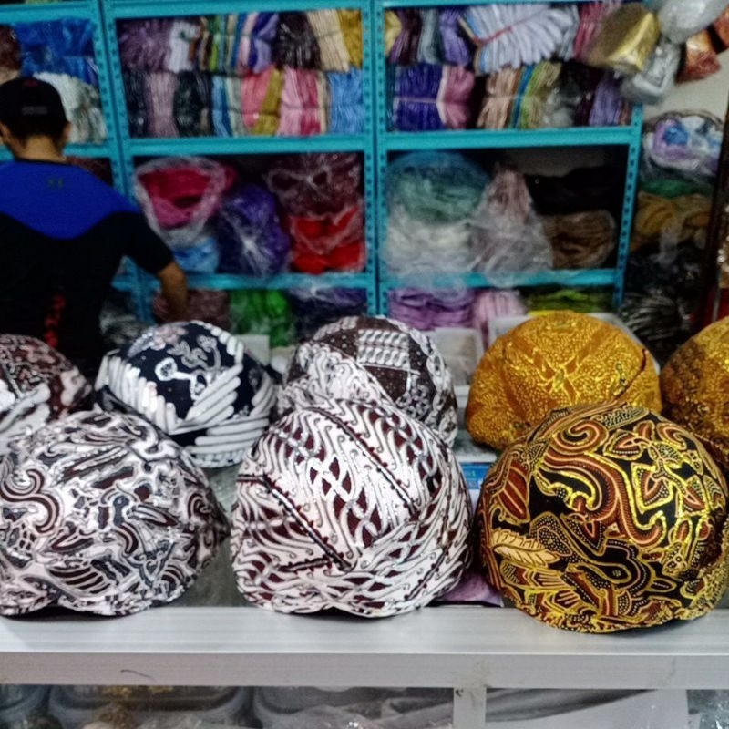 blankon prada / blankon pengantin / blangkon amon / blankon bapak / blankon premium