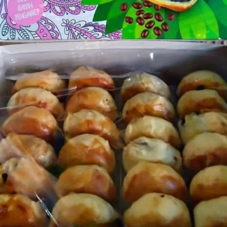 

Mini pia halal kue kacang hitam hijau, kacang hitam isi 28pcs dan 18pcs