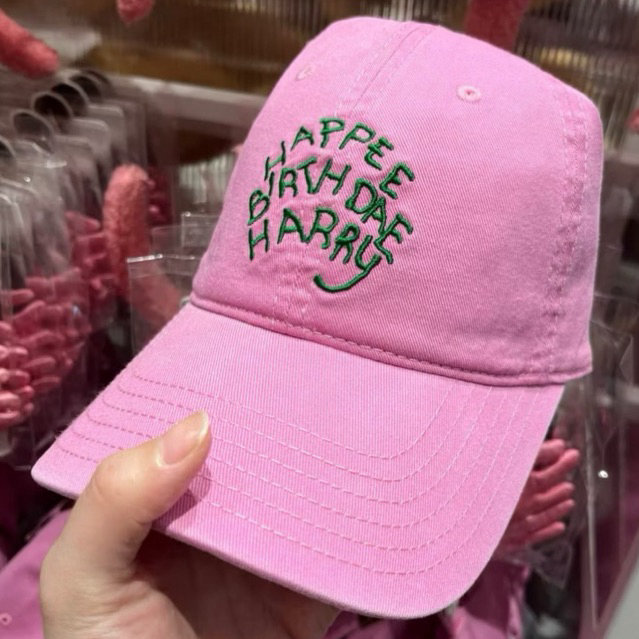 READY HARRY POTTER X MINISO - TUMBLER HUFFLEPUFF & TOPI PINK HAPPY BIRTHDAY HAR