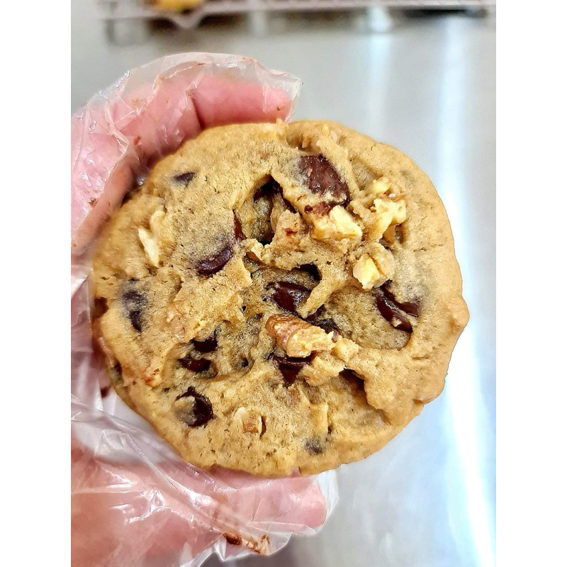 

walnuts chocolate cookies