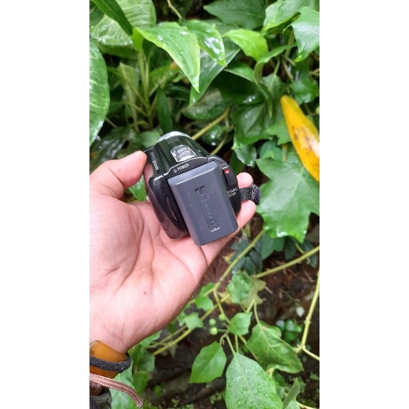 handycam-Sony-dcr-pj6e