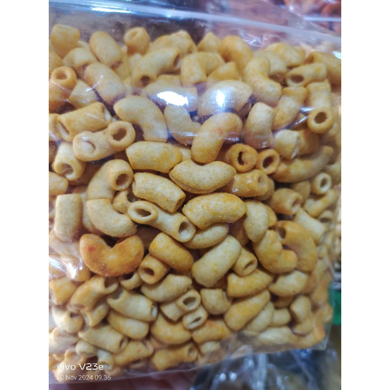 

Makaroni Keju 200gr Makaroni spesial gurih keju