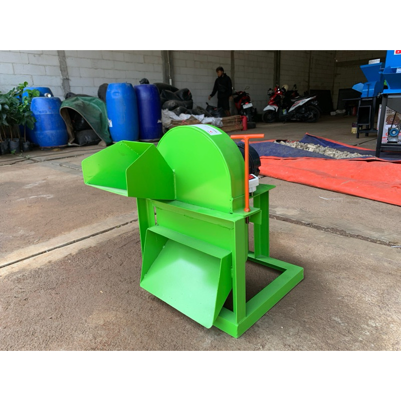 Mesin Cacah Rumput Dinamo Listrik