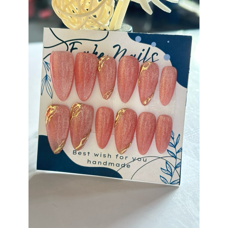 soft pink cat eyes chrome gold