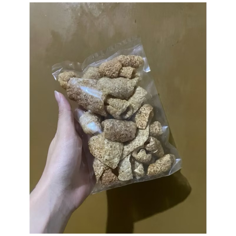 

Kerupuk babi/ kulit babi / bakphok / Kerupuk Babi Garing Asli