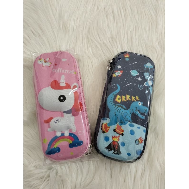 

Kotak pensil anak anak kaleng kain