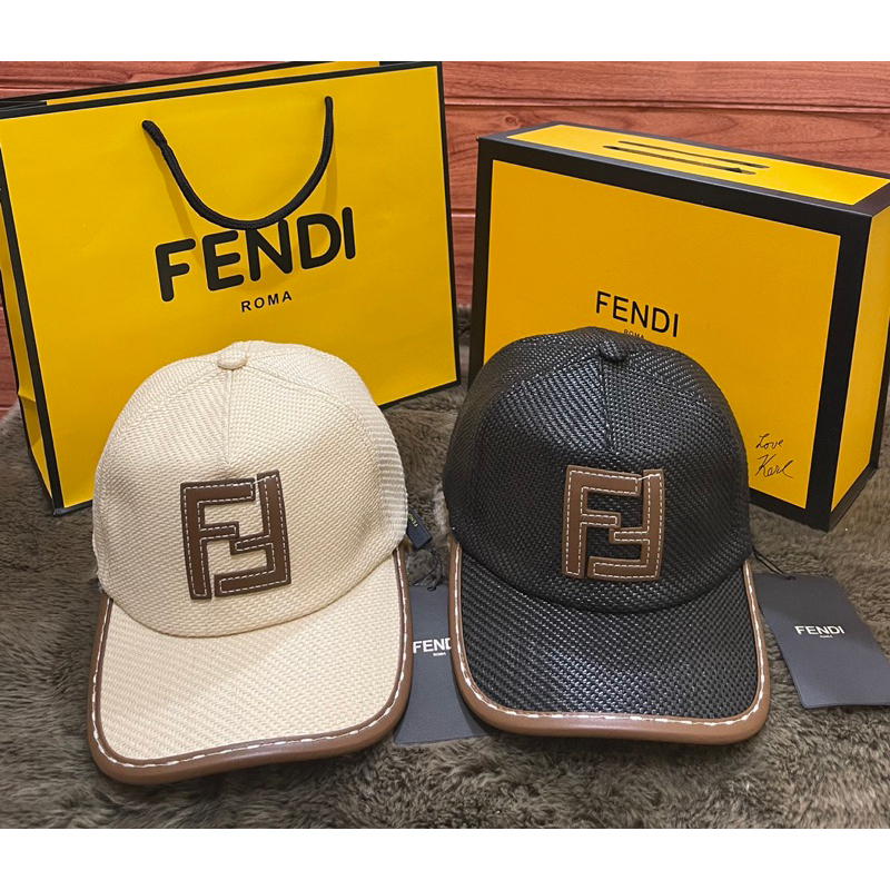 Topi Fendi logo FF