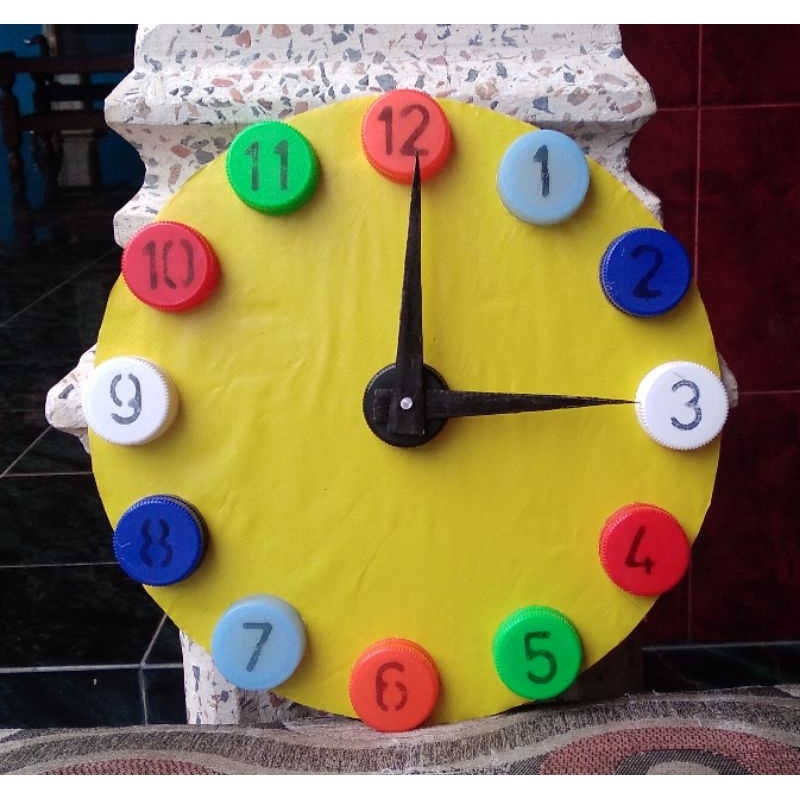 Jam Dinding dari kardus Kerajinan tangan Jam Analog untuk belajar dari Kardus, kertas warna dan tutu