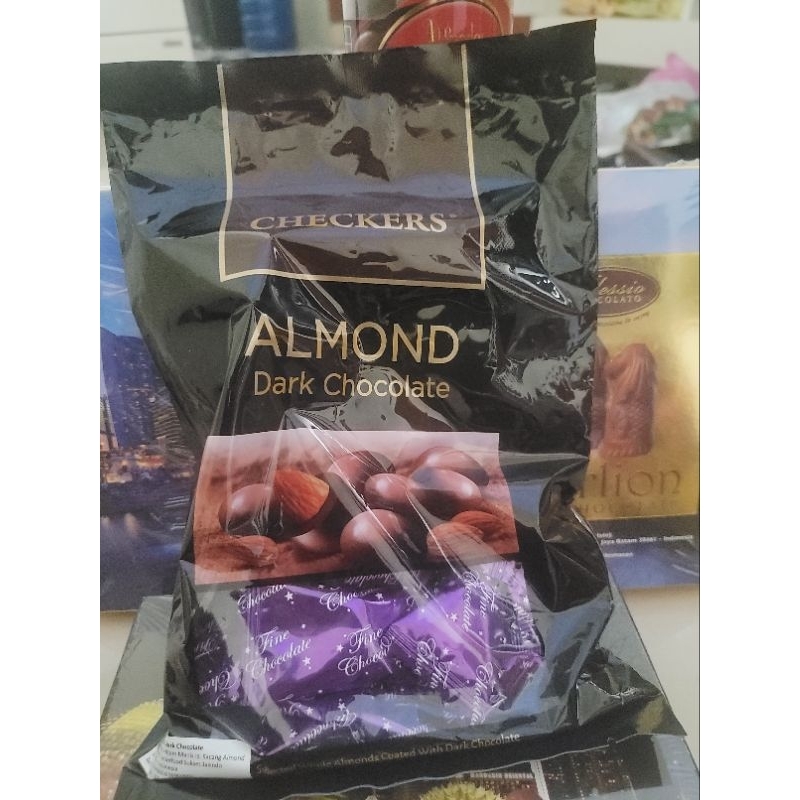

Checker Almond