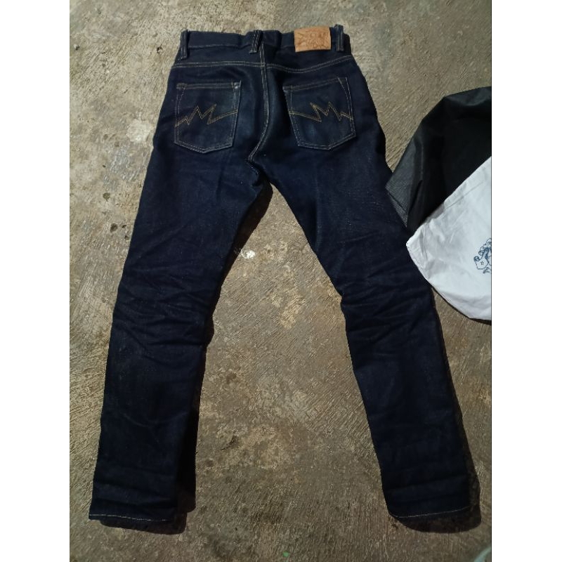 Mischief sabertooh 22 oz