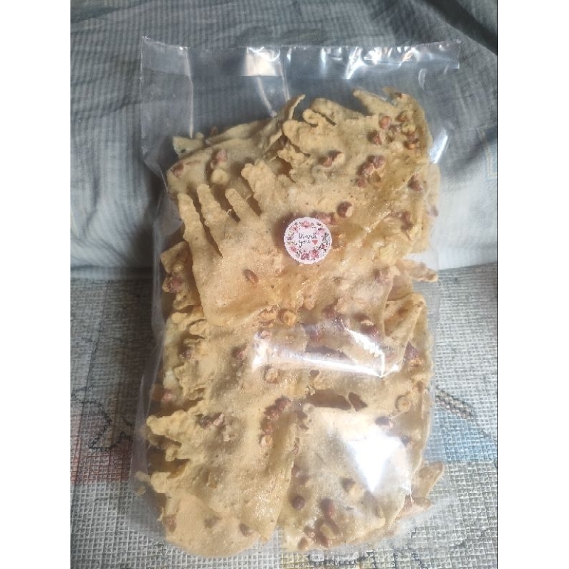 

rempeyek pesanan customer khusus