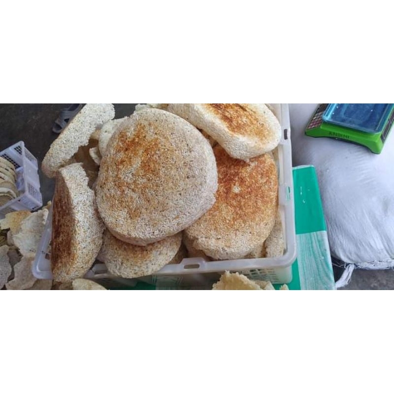 

kerak nasi asli liwetan lampung