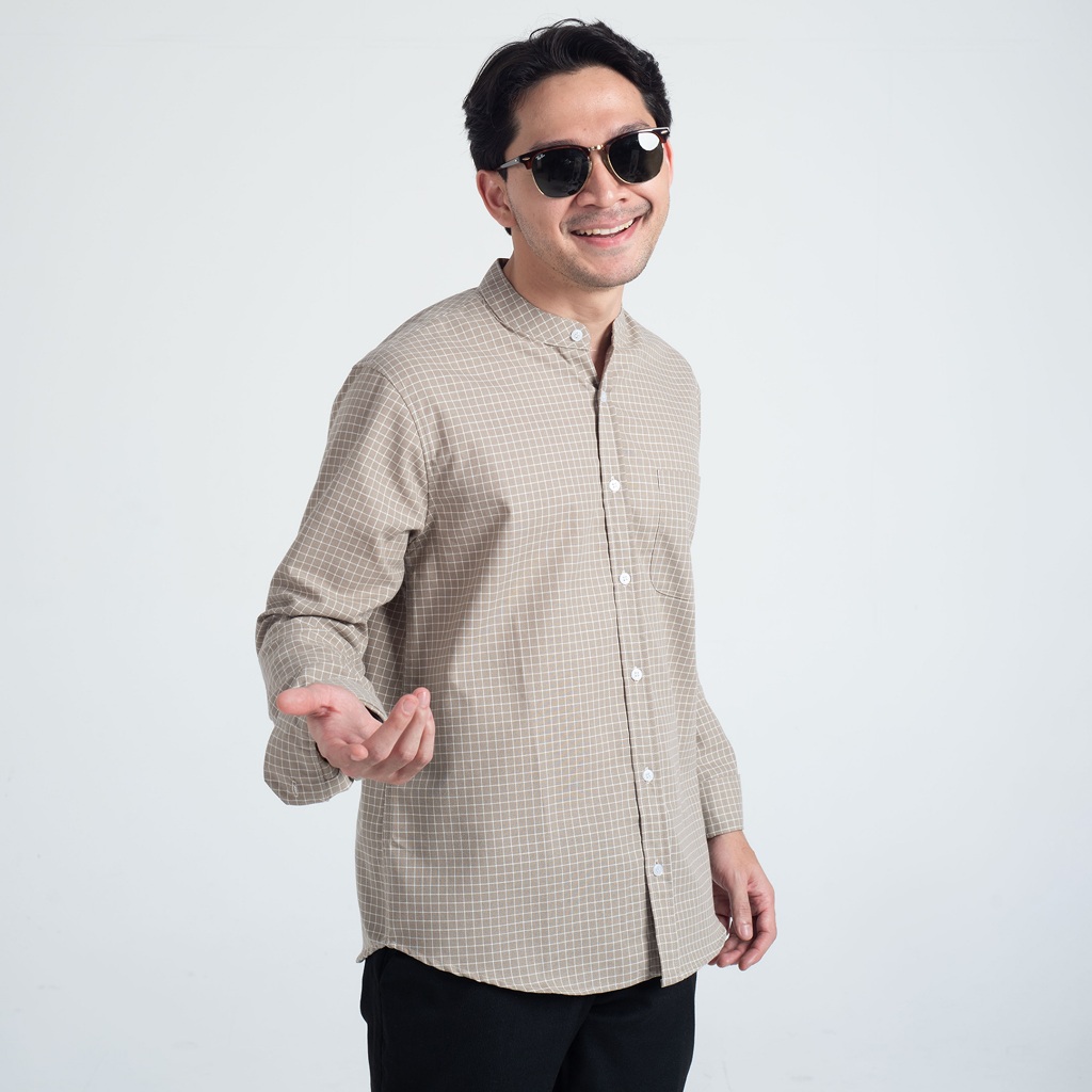 Kemeja Koko Pria WOODCUTTER Plaid Collarless Shirt Kerah Shanghai Kotak Garis - Cream Lengan Panjang
