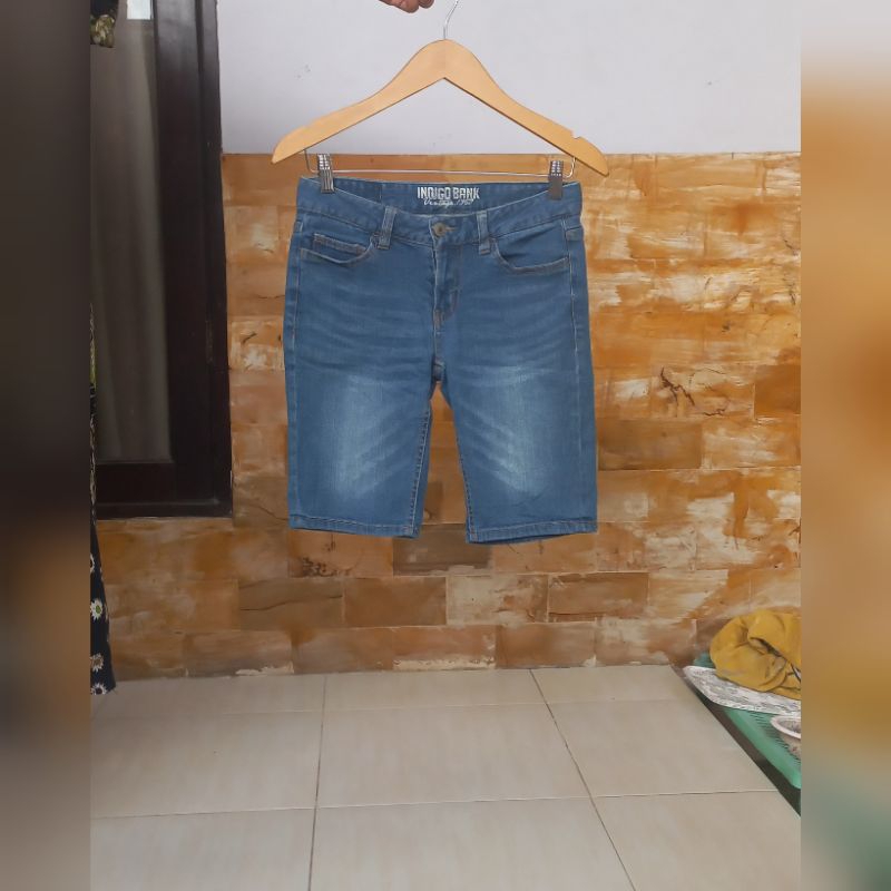 Celana pendek Denim Indigo bank second branded