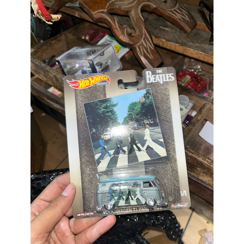 hotwheels premium vw t1 panel bus the beatles