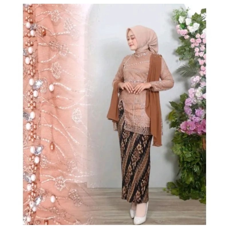 NURA KEBAYA • HARGA PROMO  SETELAN BAJU KEBAYA ROSALIA SELENDANG TILLE PAYET DENGAN ROK PLISKET PANJ