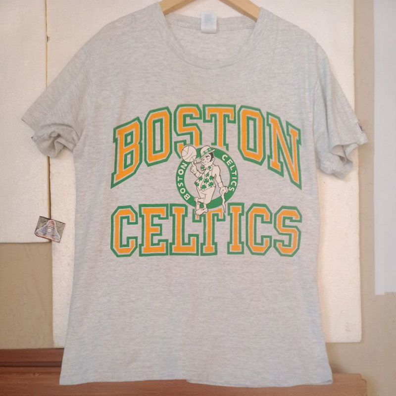 BOSTON CELTICS [on tag logo 7] VINTAGE t shirt built up size M fit L SECOND ORIGINAL