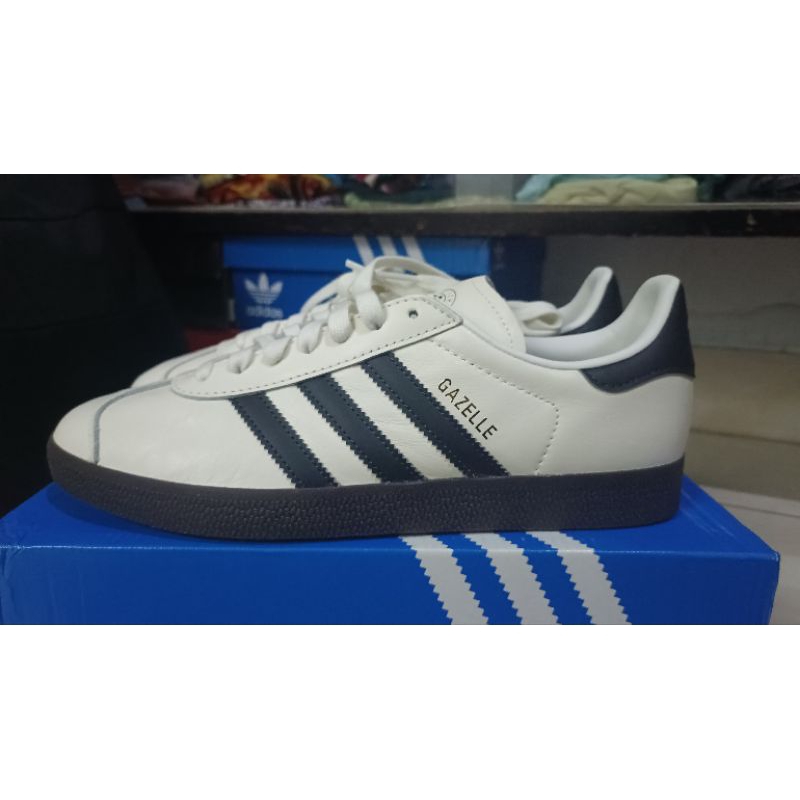 (ERC 90'S) AD1D4S GAZELLE GERMANY OFF-WHITE BLACK OG/ID3719