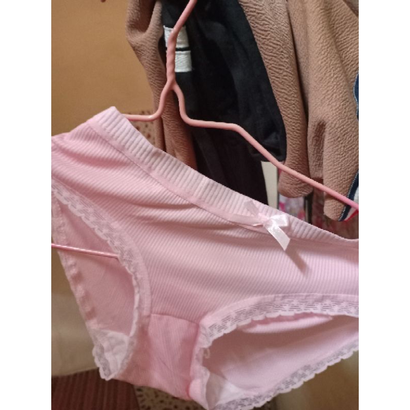 Celana Dalam Aroma Khas Wanita