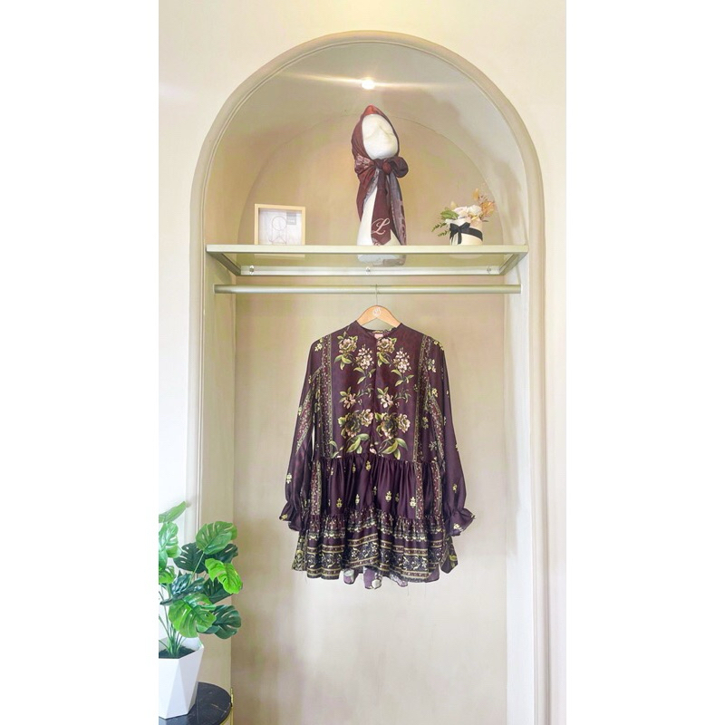 Andaya Blouse L by LCB Preloved