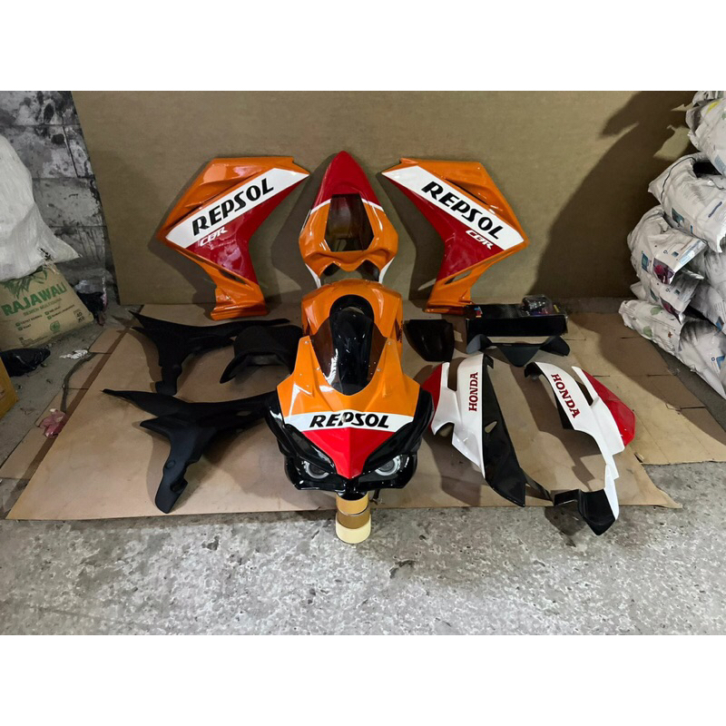 Fullbodi full fairing bodi custom model cbr 250rr motif honda REPSOL pnp utk cb 150r cbr 150r dll