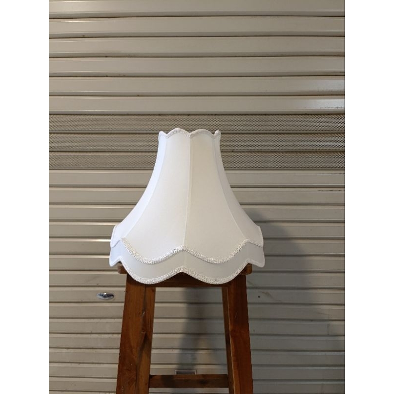 topi kap lampu meja nakas kap lampu meja tidur kap lampu meja hias kap lampu stand kap lampu berdiri