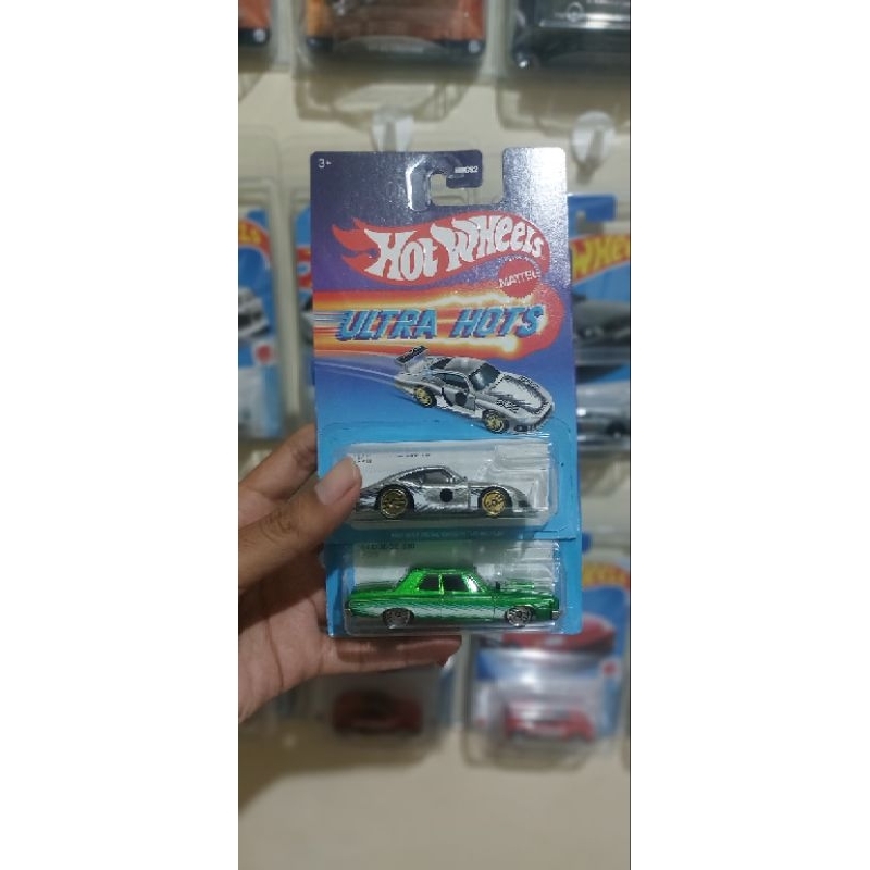 hotwheels ultra hot paketan