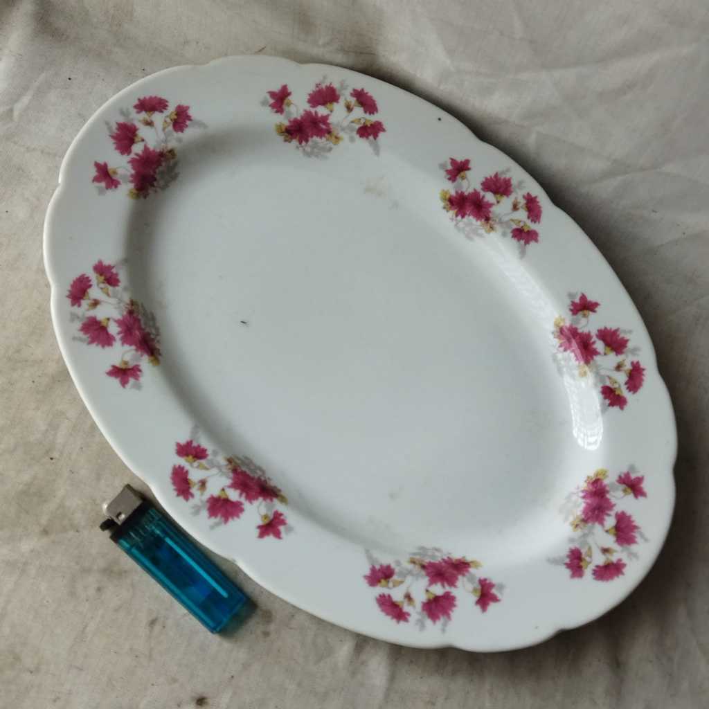 Pajangan Vintage Piring Oval Lodor Keramik Krisan MTK Japan