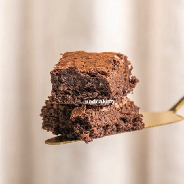 

Signature Brownie cup | by nadcakery