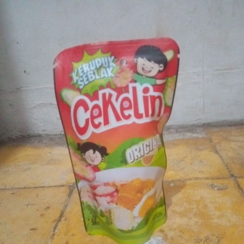 

KERUPUK SEBLAK
