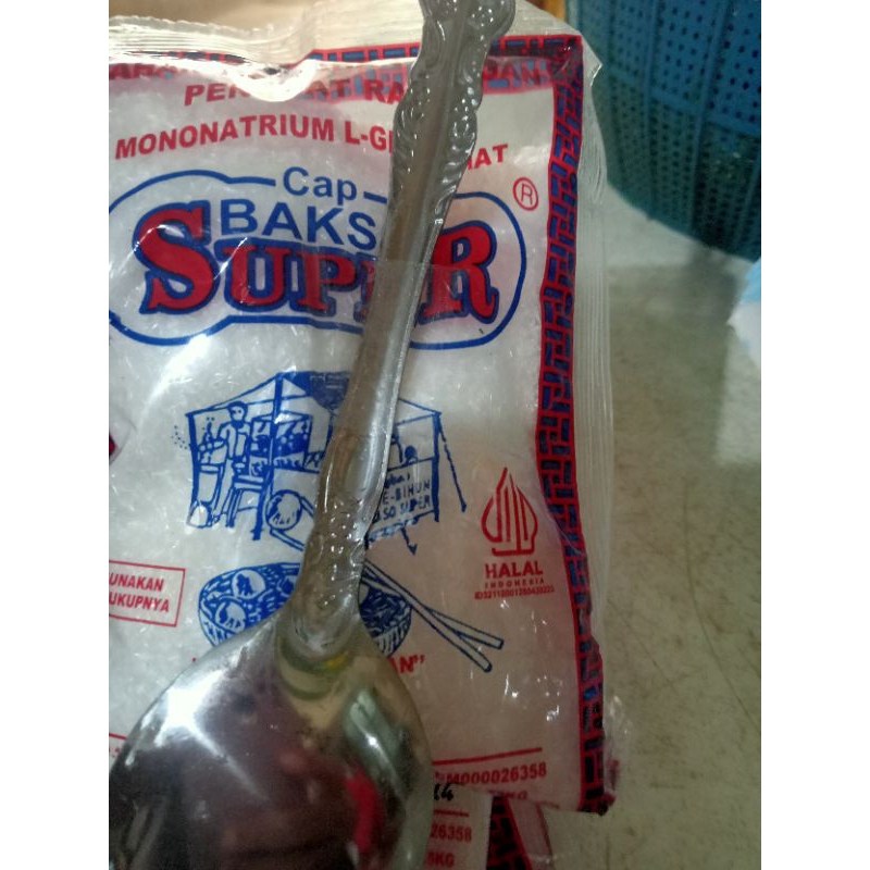 

2pcs Sasa super bakso fre sendok makan