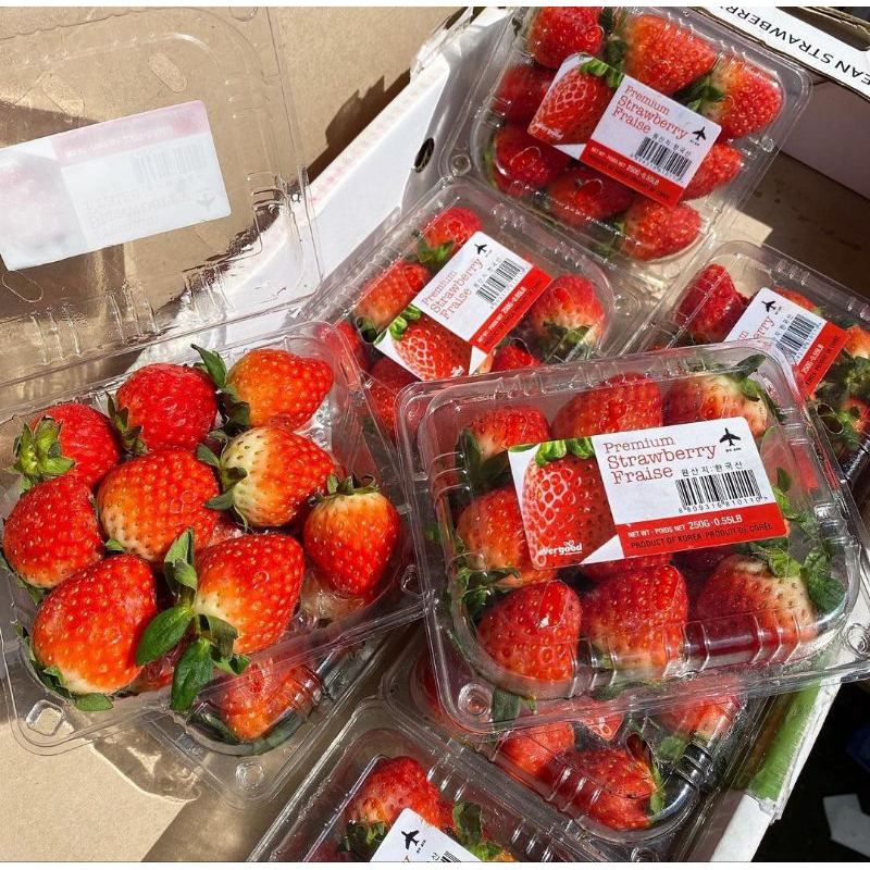 

Strawberry Import Premium 1pack