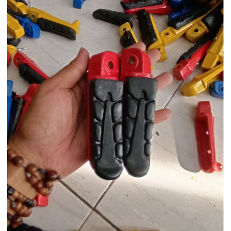 Footstep Depan CBR Pijakan kaki depan cbr 150 kanan dan kiri