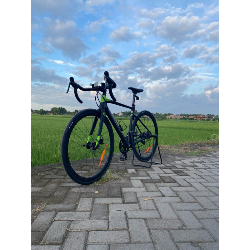 Sepeda balap/Road bike ELEMENT TULSA EDITION GFNY BALI