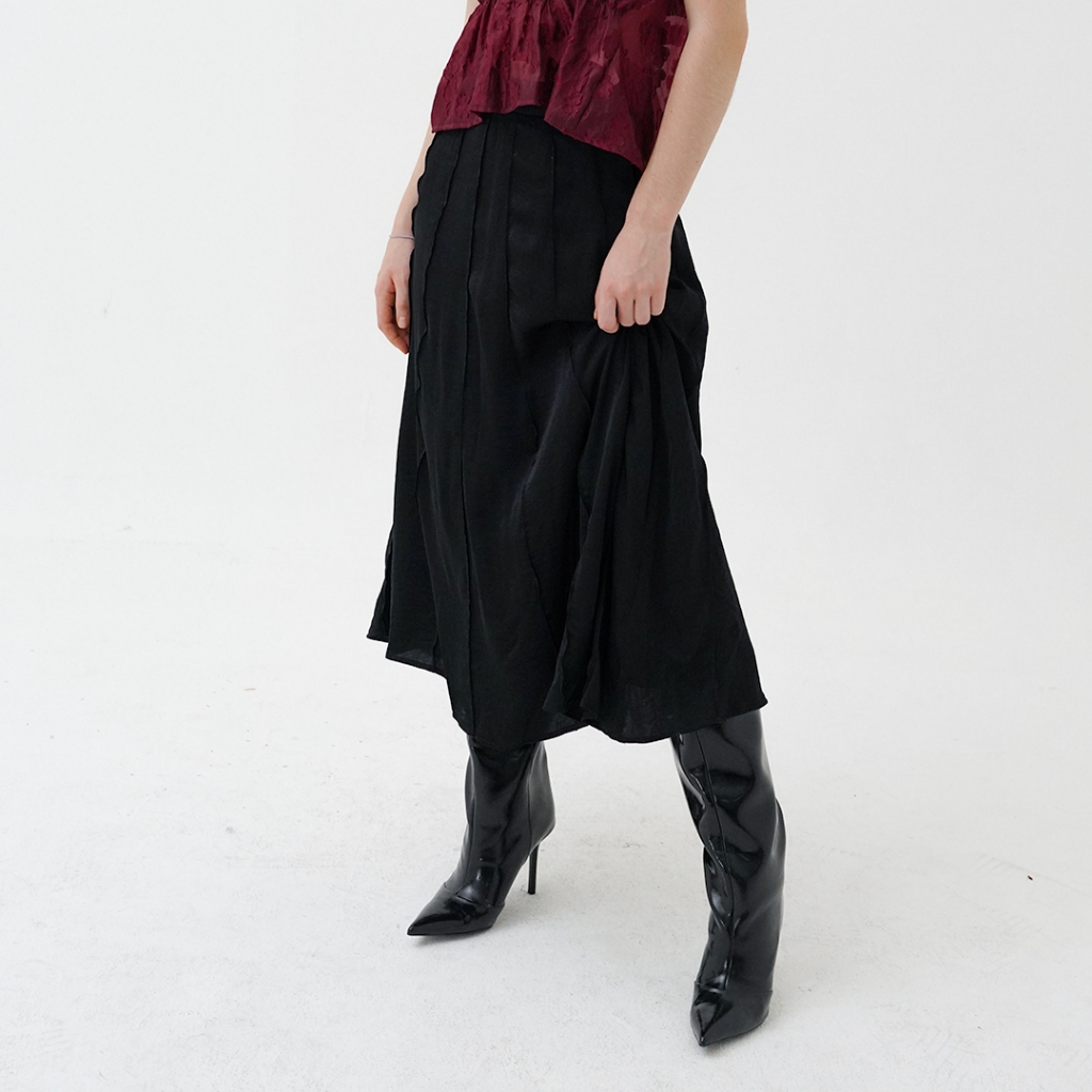 Mississippi A Nights Tale Flowy Midi Skirt Rok Midi LIN000543M Hitam