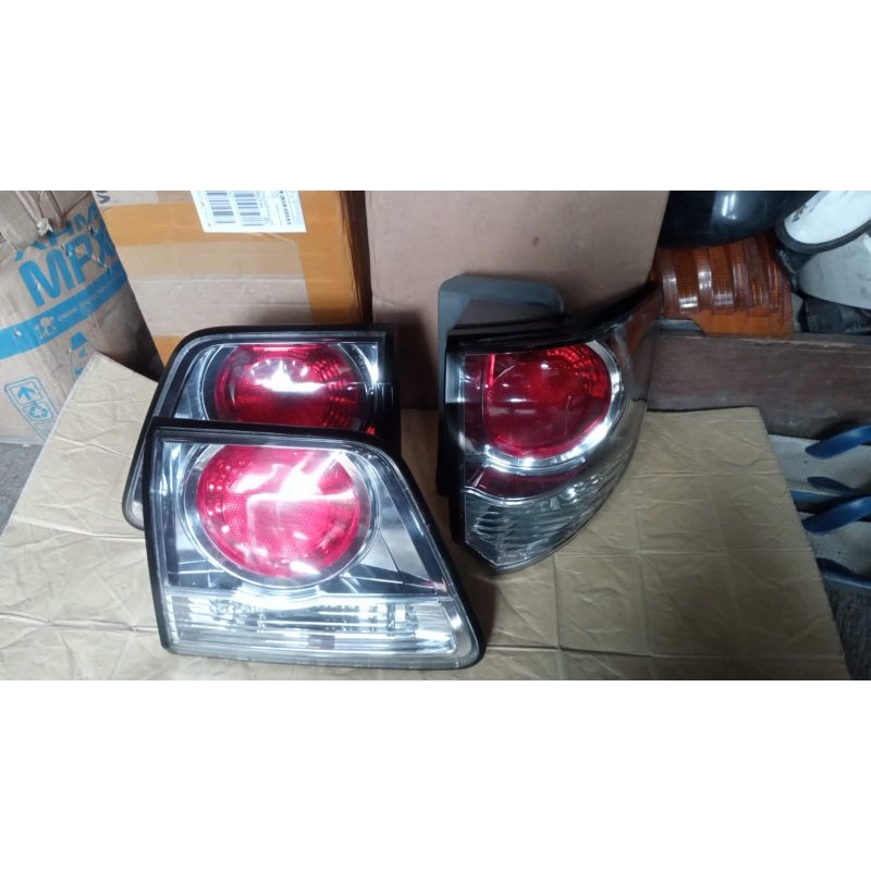 lampu belakang toyota fortuner 2012 2013